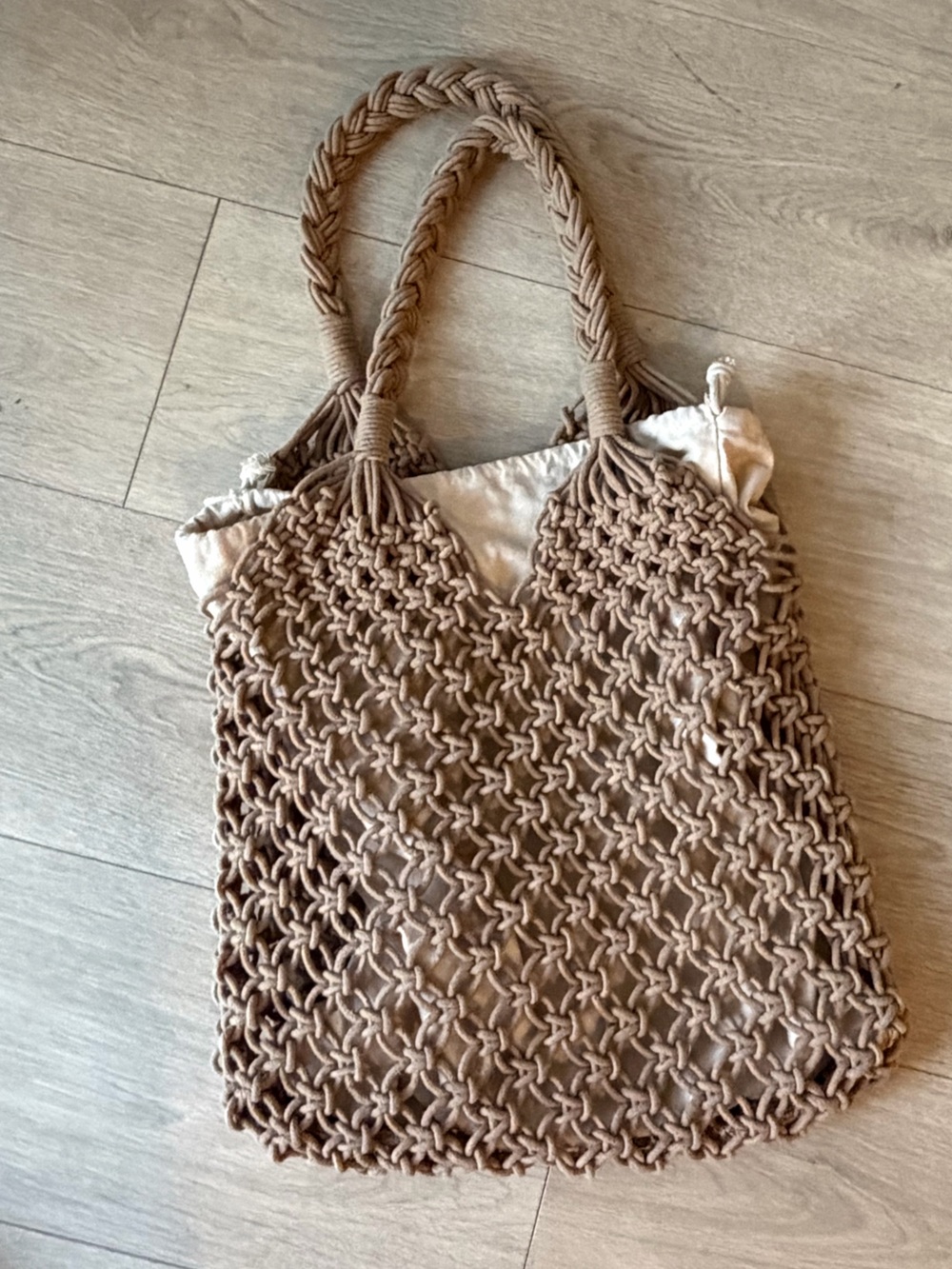 Main Character Tan Macrame Bag - Picture 2 of 4